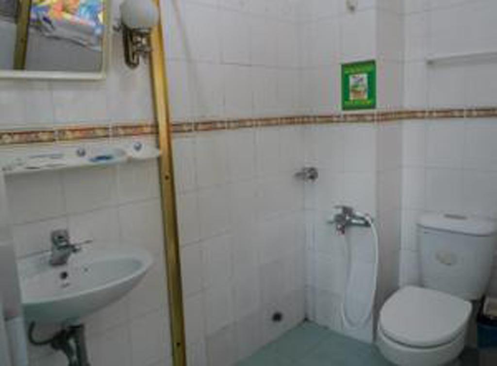 Vinh Hostel Ho Chi Minh City Exterior photo